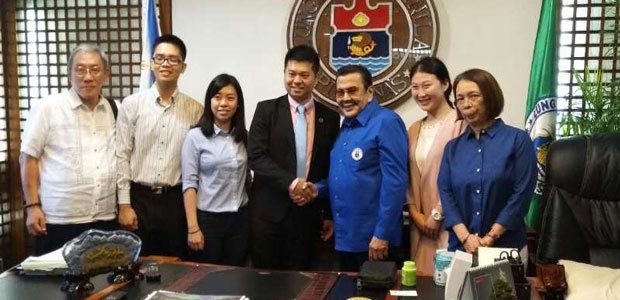 St. Stamford Modern Cancer Hospital Guangzhou, former President of the Philippines, cancer treatment, minimally invasive technology, communication and cooperation, medical service